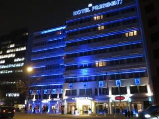 BEST WESTERN Hotel President Berlin / Rechteinhaber: &copy; BEST WESTERN Hotel President Berlin - Hotelfassade bei Nacht