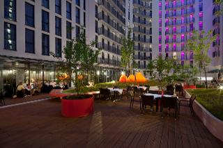Hotel Indigo Berlin - Alexanderplatz Courtyard