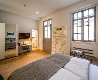 Comfort double room, ca. 20m² / Author: Martin Kunz / Copyright holder: &copy; Hotel Oderberger