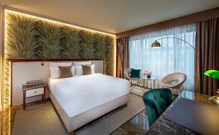 Executive Zimmer King-size Bett / Urheber: JW Marriott Hotel Berlin / Rechteinhaber: &copy; Marriott International
