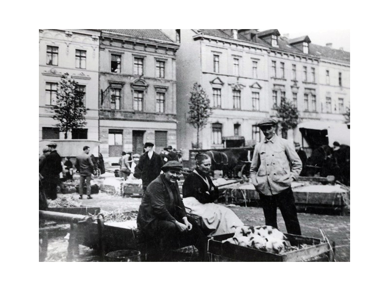 Markt am Moltke-Platz 1922