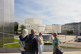 Grüne Oase und Oper am Rhein: Die Neue Mitte entdecken