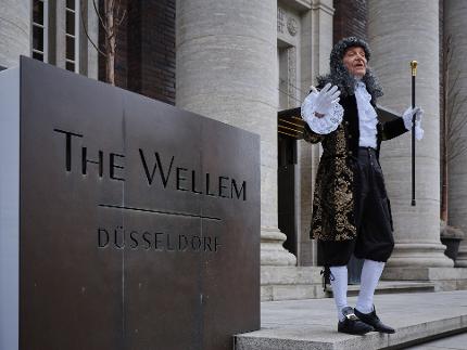 In the footsteps of Jan Wellem: historical costume tour through Düsseldorf's old town New category Adult