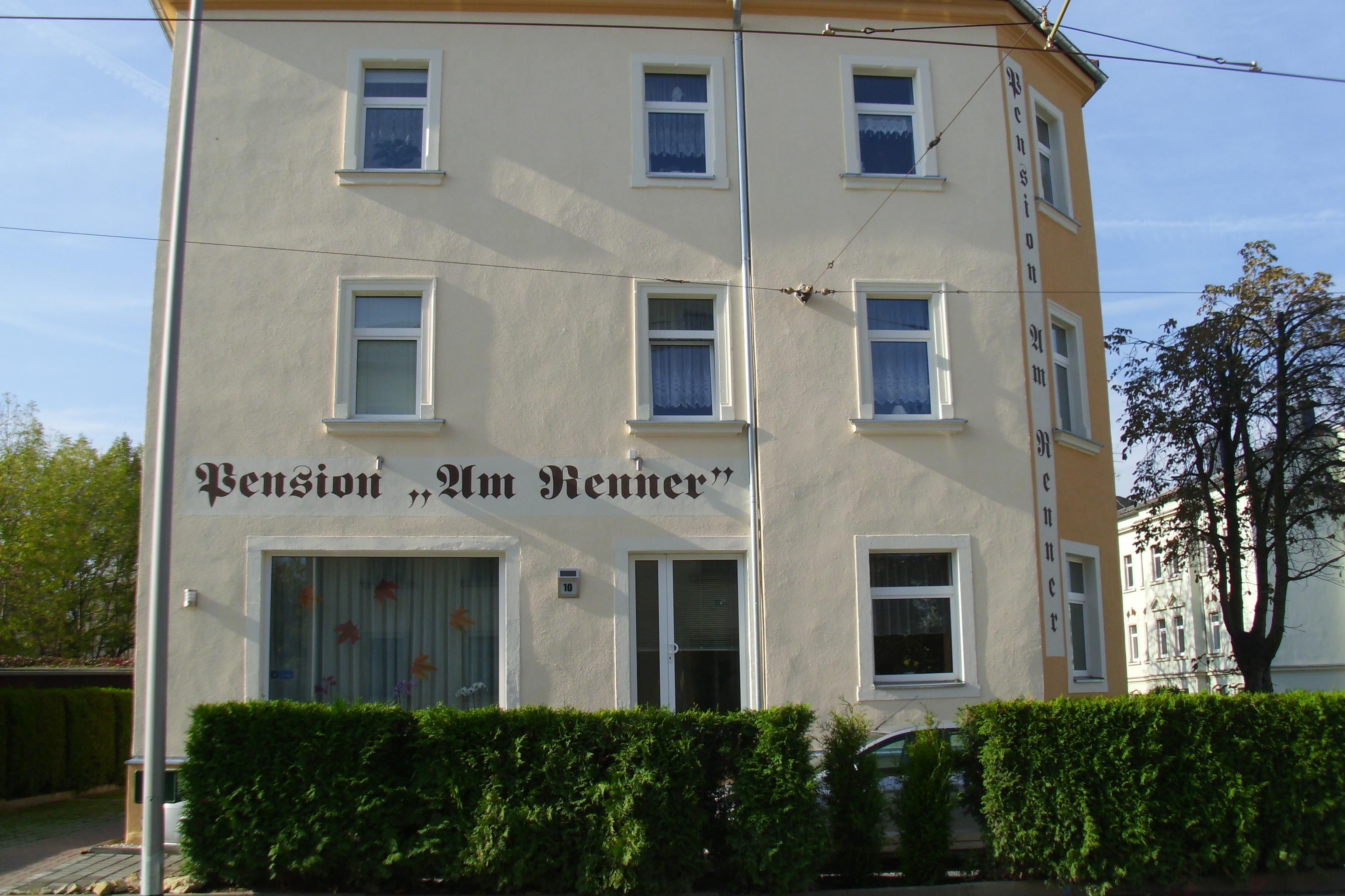 Pension Am Renner - (Dresden). Dreibettzimmer Ferienhaus in Sachsen