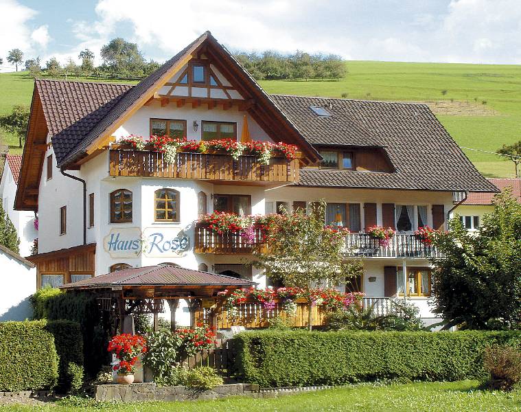 Pension Haus Rose, (Oberharmersbach). Doppelzimmer Ferienwohnung  Schwarzwald