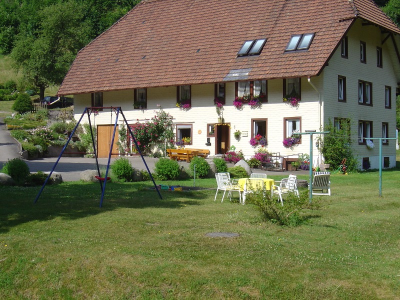 Gästehaus Brigitte Kienzler, (Triberg). Ferie Ferienwohnung  Schwarzwald