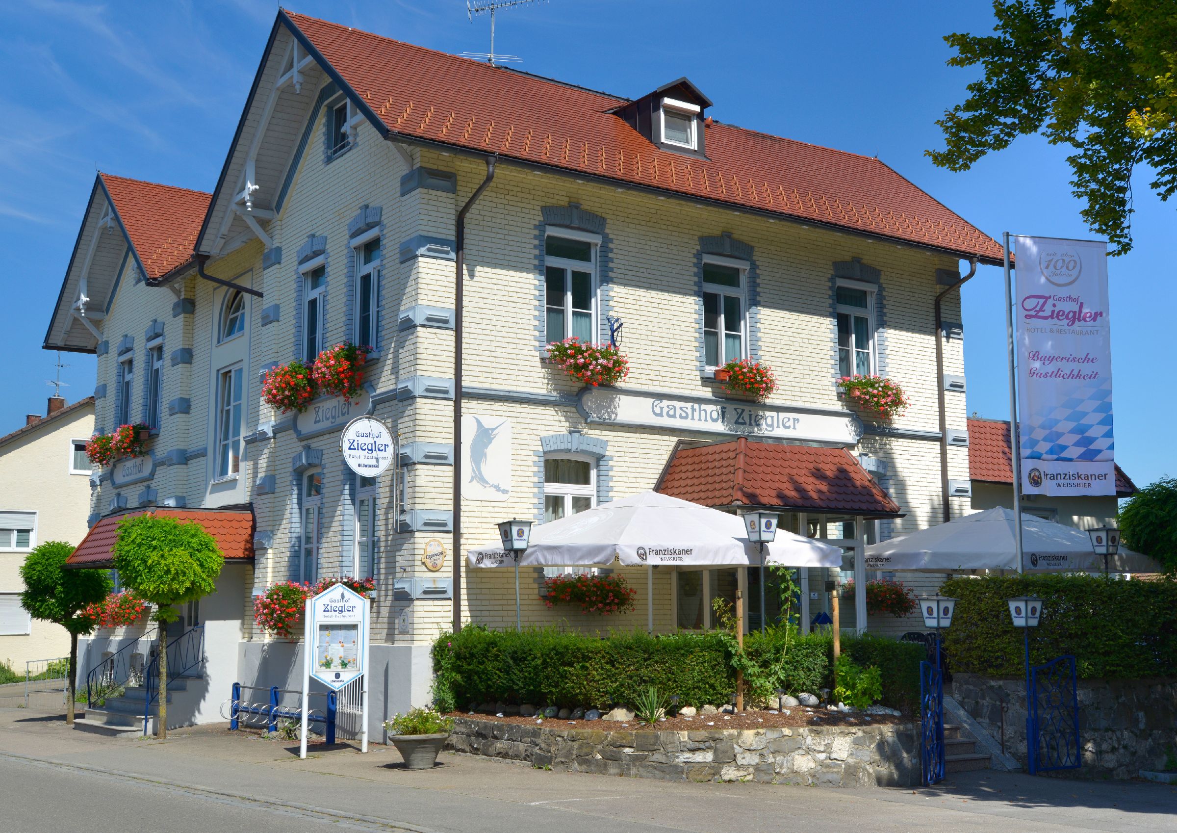 Hotel Gasthof Ziegler, (Lindau am Bodensee). Doppe Ferienwohnung am Bodensee