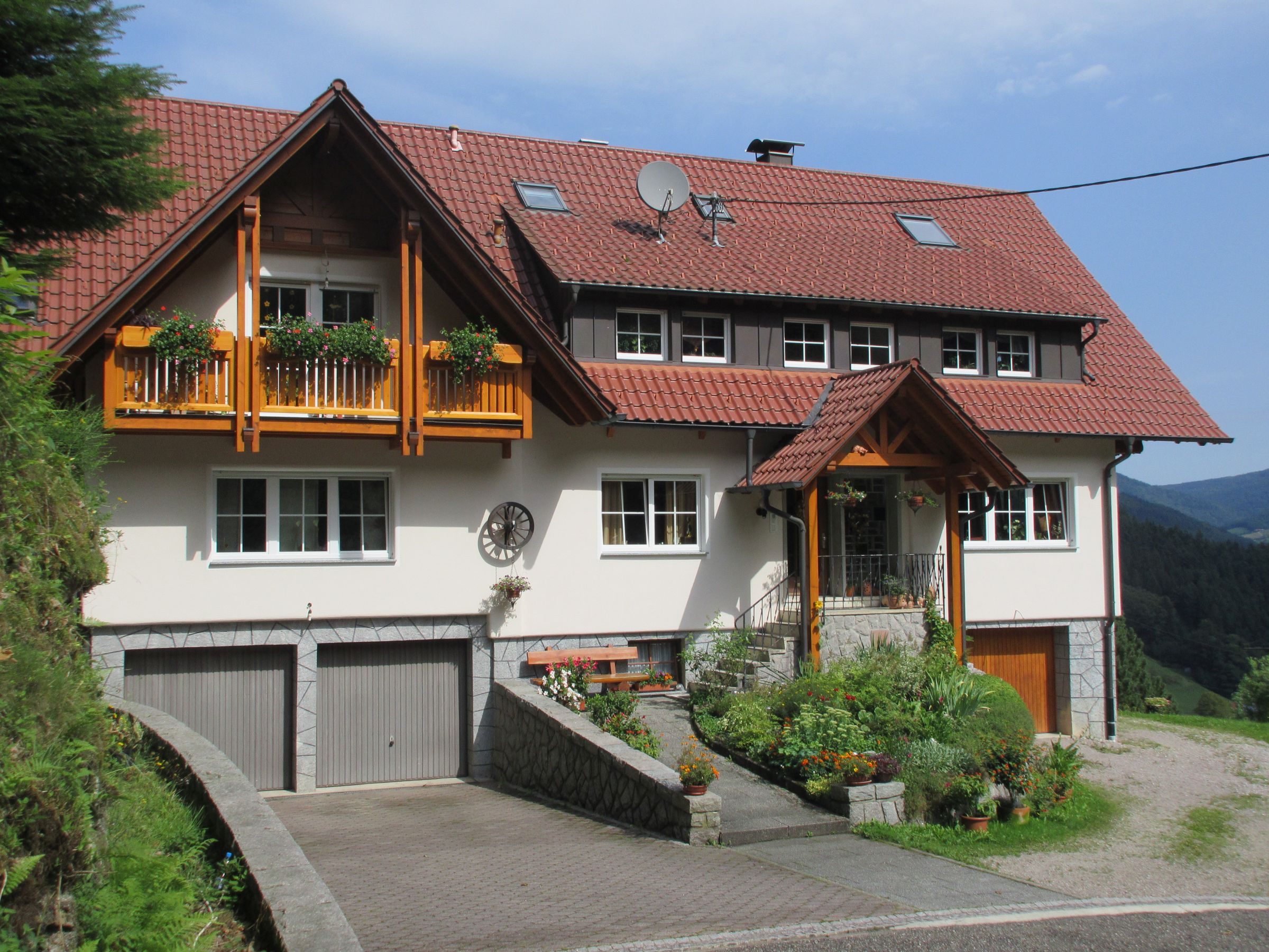 Haus Anna, (Ottenhöfen). Ferienwohnung mit 70 Ferienwohnung in Deutschland
