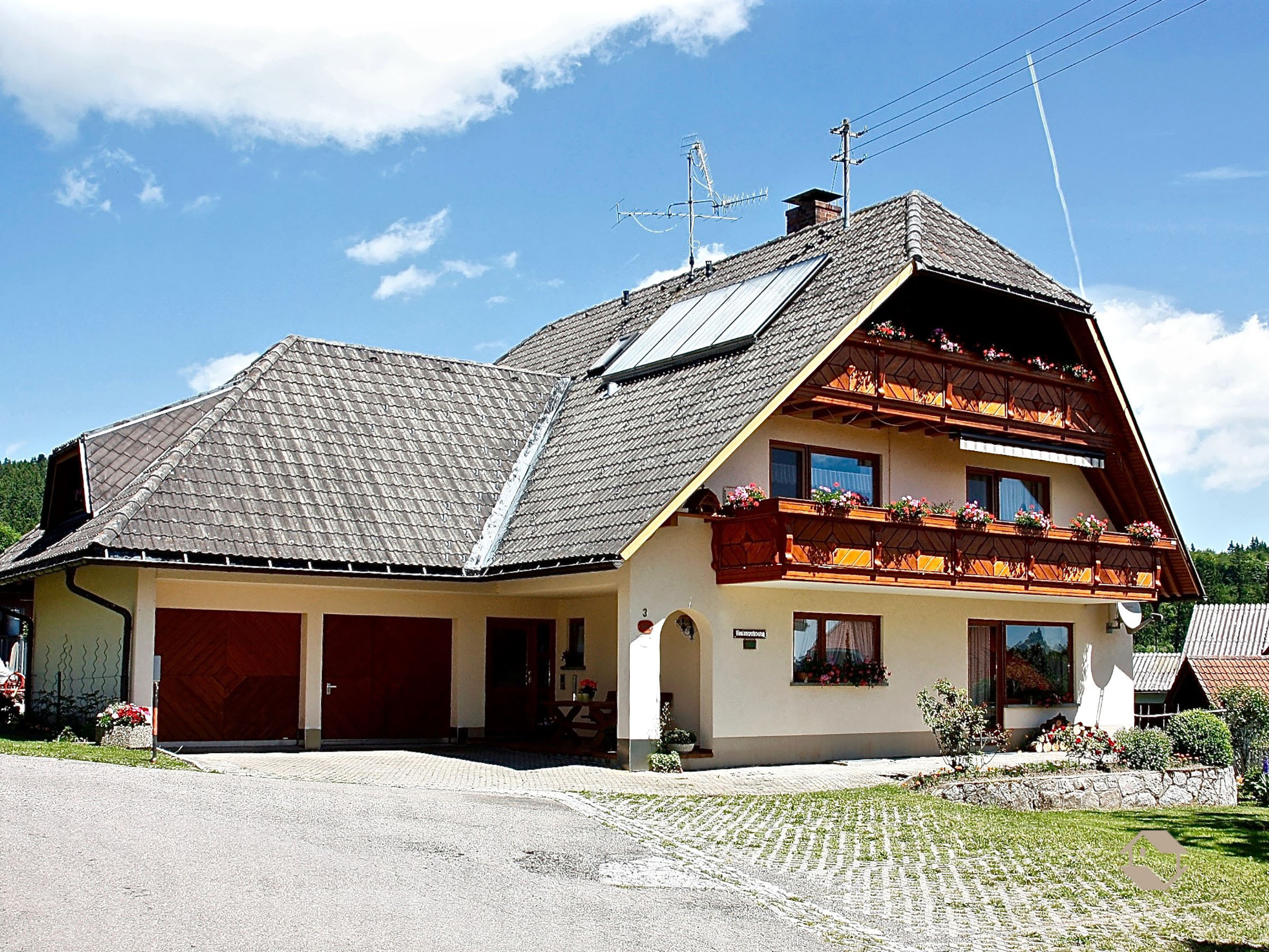 Haus Ingrid, (Schluchsee). Neue Ferienwohnung, 110 Ferienwohnung  Schwarzwald