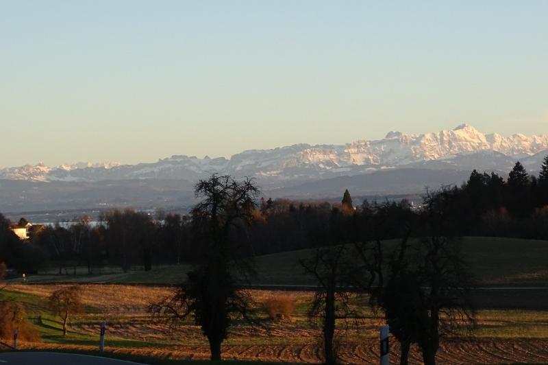 Daisendorf, Blick auf die Berge im März