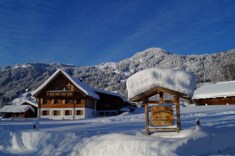 Winterbild Ferienhof Eberle Ofterschwang