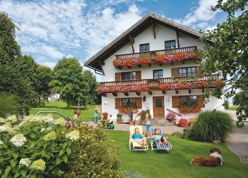 Wofahanslhof (Eschlkam). Appartment für 1-3 P Ferienhaus in Deutschland