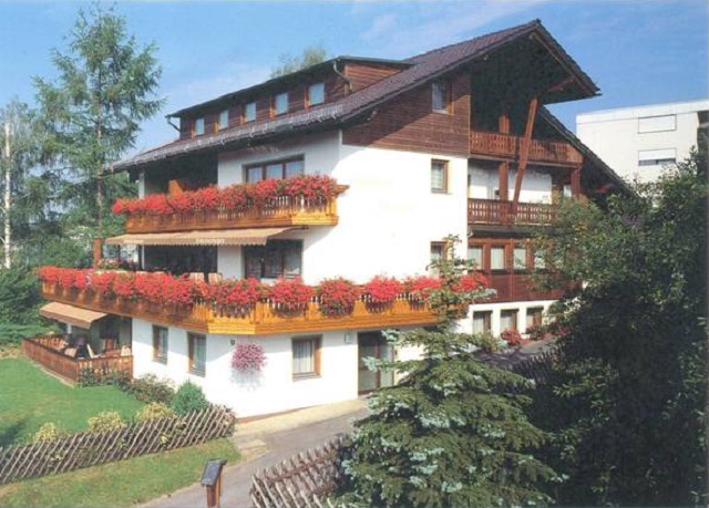 Gästehaus Steininger (Zwiesel). Einzimmerstud Ferienwohnung  Zwiesel