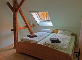 2. Schlafzimmer