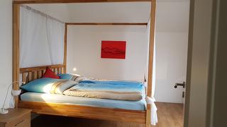 Ferienwohnung Stern im Haus Struve: großes gemütliches Schlafzimmer