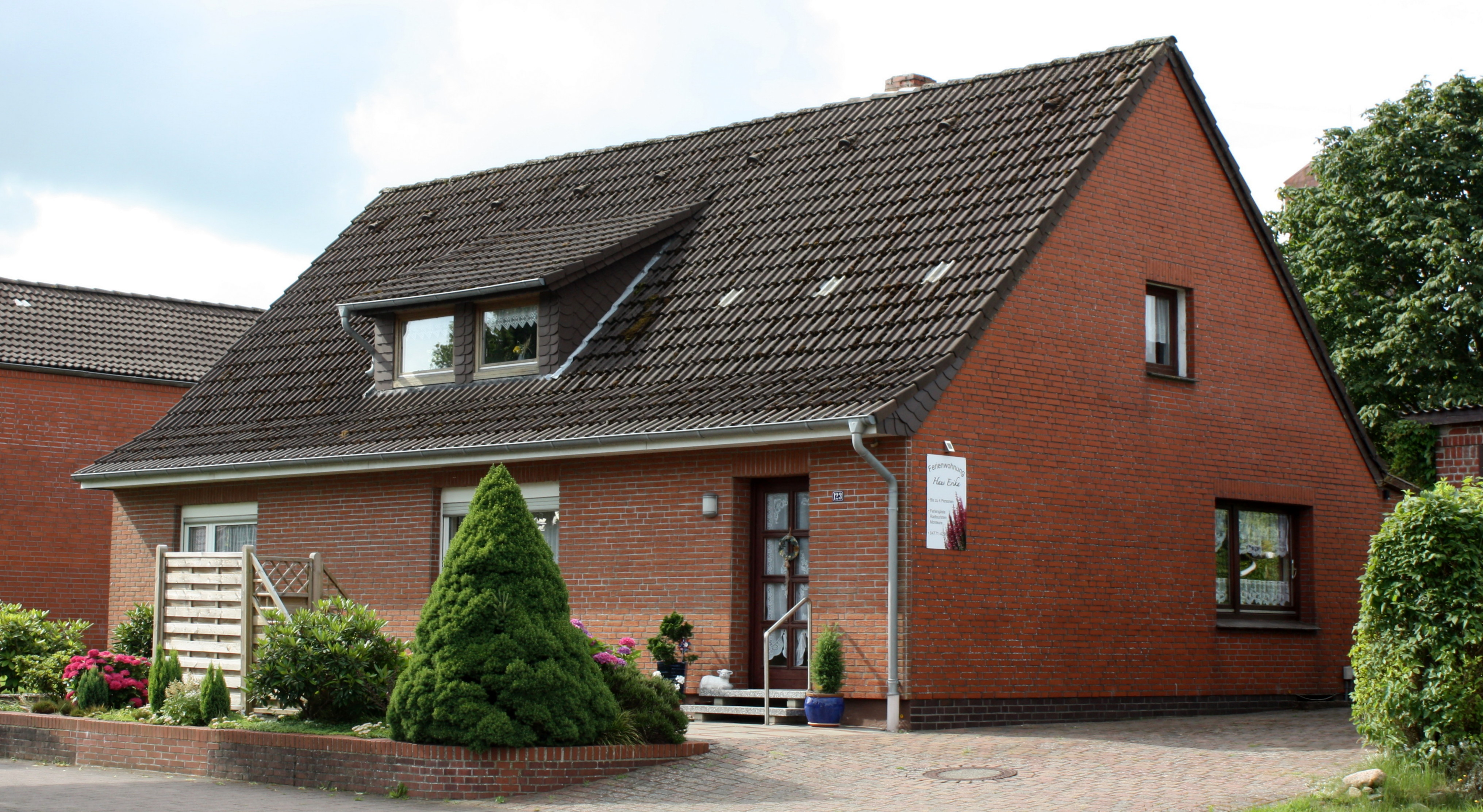 Ferienwohnung Haus Erika (Hemmoor). Ferienwohnung  Ferienwohnung  Elbe Weser Region