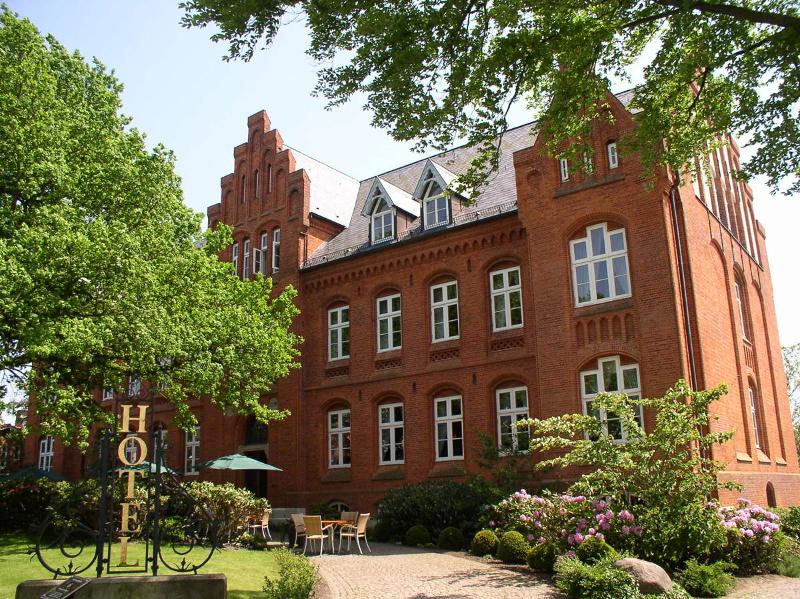 Genießer Hotel Altes Gymnasium in Husum