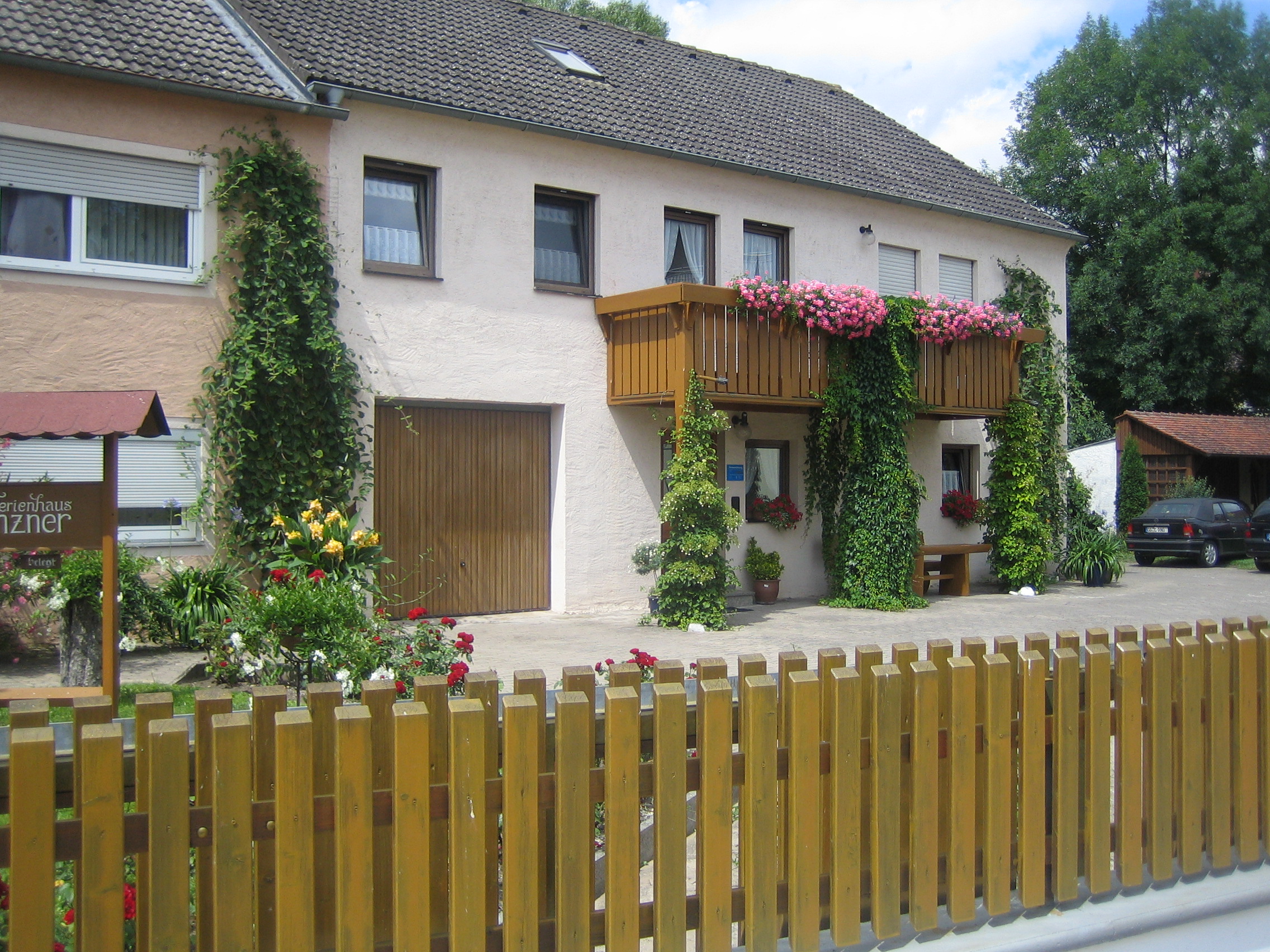 Ferienhaus Enzner (Muhr am See). FeWo mit Sonnenba Ferienhaus in Deutschland