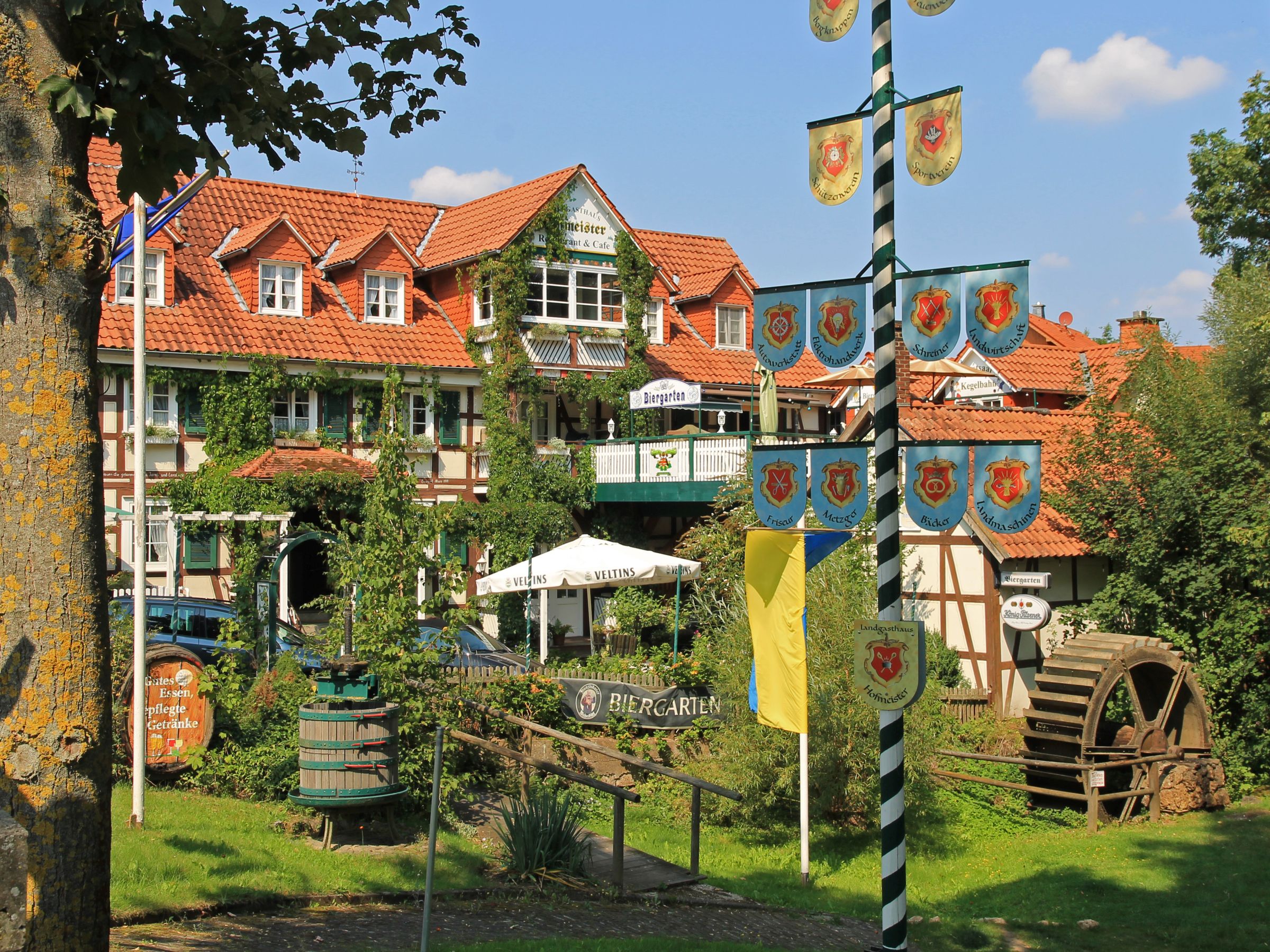 Landgasthaus &amp; Landhaus Hofmeister, (Dieme Ferienwohnung in Nordrhein Westfalen