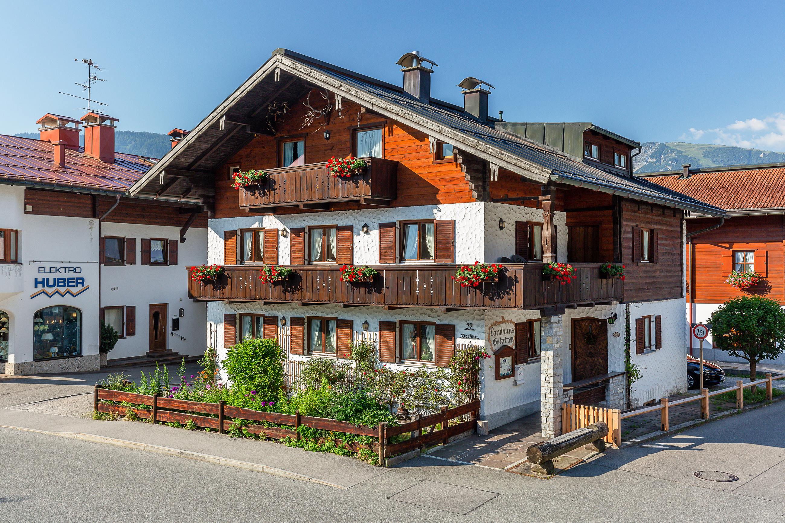 Landhaus Gstatter (DE Reit im Winkl). Ferienwohnun Ferienwohnung  Chiemgau