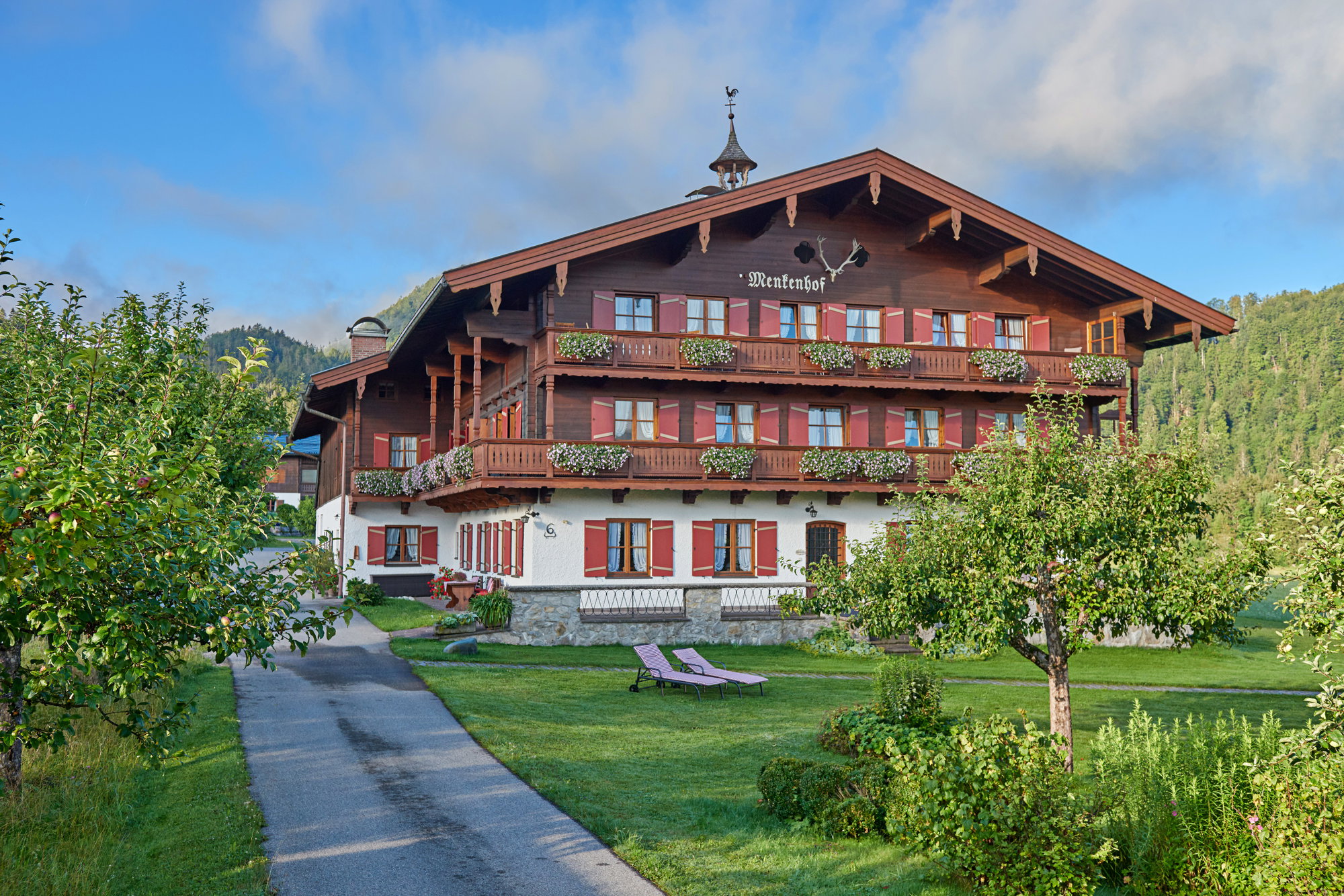 Menkenhof (DE Reit im Winkl). Ferienwohnung Walmbe Ferienwohnung in den Alpen