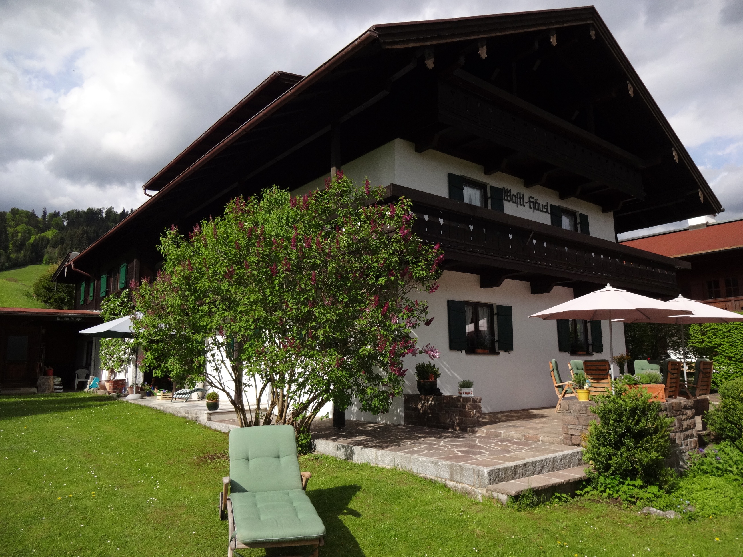 Wastl-Häusl (DE Reit im Winkl). Gemütlic Ferienwohnung  Chiemgauer Alpen
