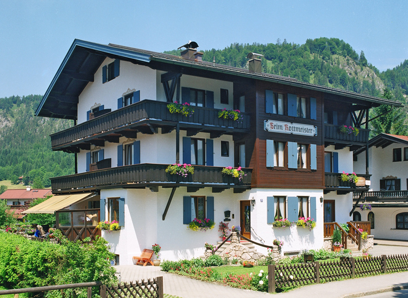 Beim Rottmeister (DE Reit im Winkl). Steinplattens Ferienwohnung  Chiemgauer Alpen
