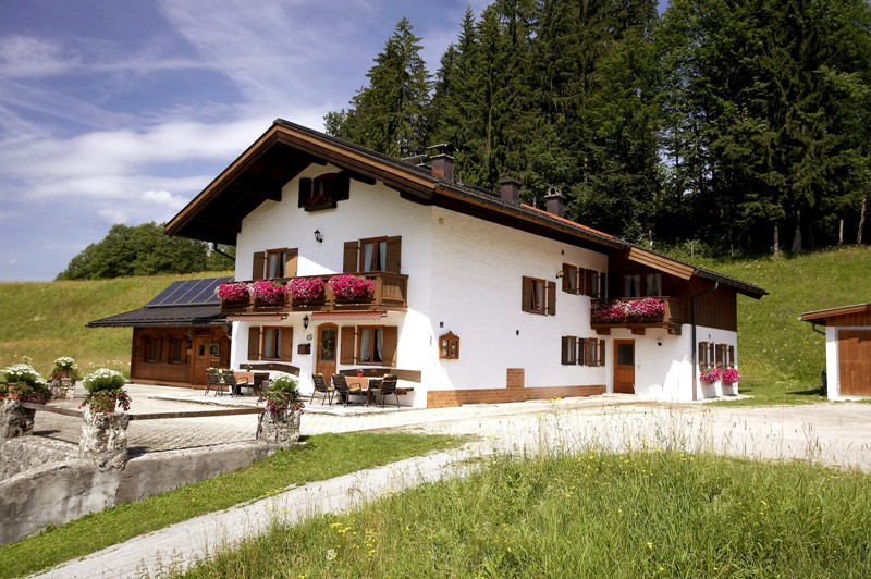 Haus Krautloider (DE Reit im Winkl). Zwei-Raum-Fer Ferienwohnung  Chiemgauer Alpen