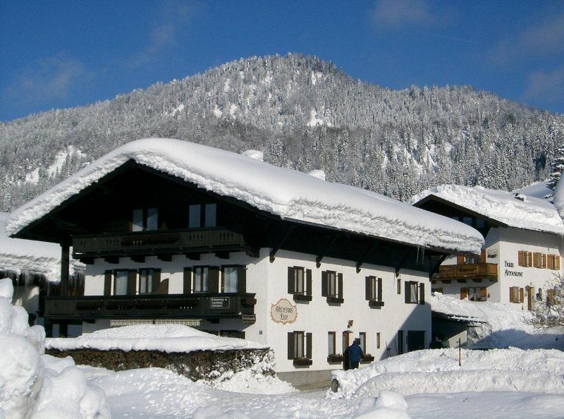 Gästehaus Else (DE Reit im Winkl). Ferienwohn Ferienwohnung in den Alpen