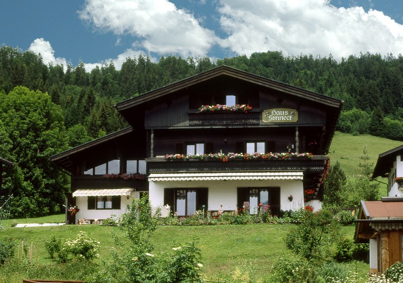 Haus Sonneck Ferienwohnungen GbR (DE Reit im Winkl Ferienwohnung in den Alpen