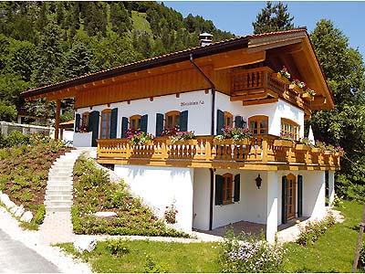 Landhaus Hefele (DE Reit im Winkl). Appartement 1  Ferienwohnung in den Alpen
