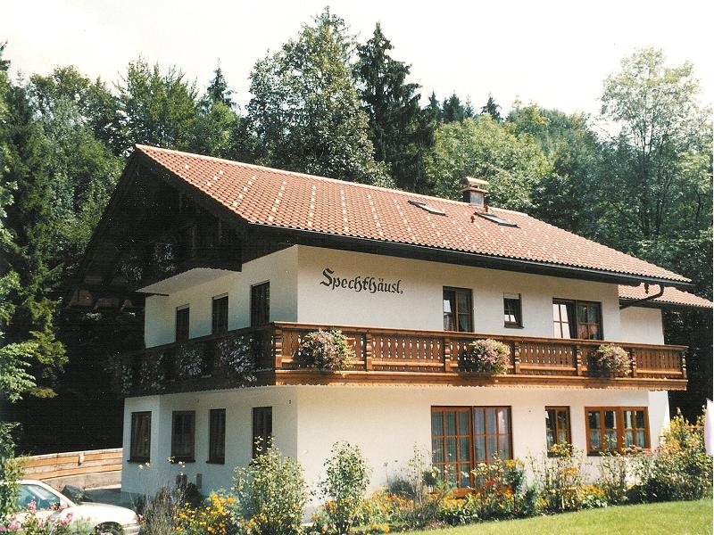 Spechthäusl (DE Bayerisch Gmain). Fewo 2 ruhi Ferienwohnung  Berchtesgadener Land