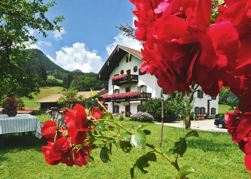 Maiergschwendter Hof (DE Ruhpolding). Fewo (100 qm Ferienwohnung  Chiemgauer Alpen