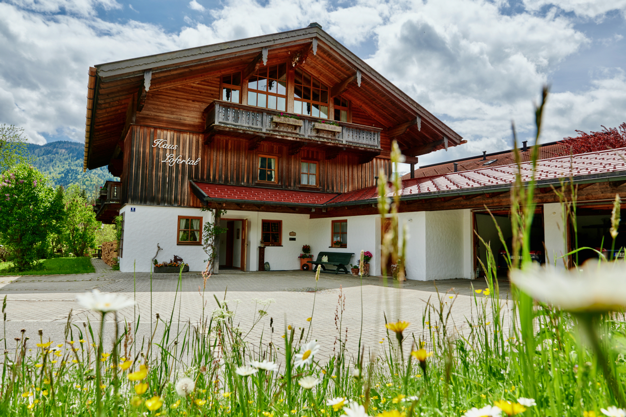 Haus Lofertal (DE Reit im Winkl). Ein-Raum-Ferienw Ferienwohnung in den Alpen