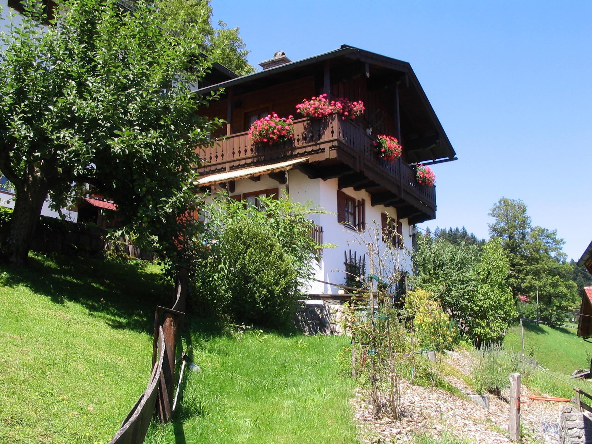 Haus Waidmannsglück (DE Bischofswiesen). Feri  in den Alpen