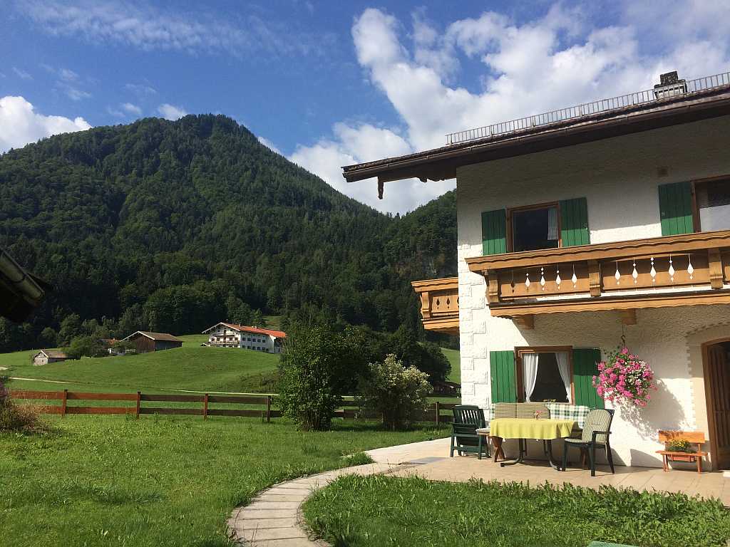 Ferienwohnung Hallweger (DE Ruhpolding). Ferienwoh Ferienwohnung in den Alpen