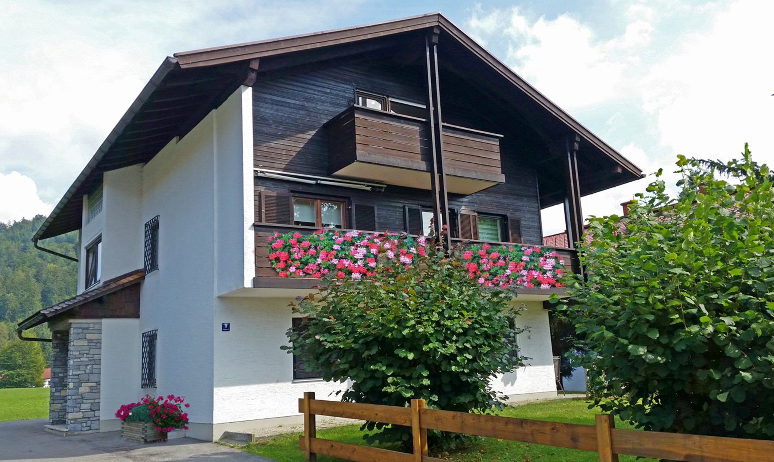 Haus am Wiesengrund (DE Reit im Winkl). Ferienwohn Ferienwohnung  Chiemgauer Alpen