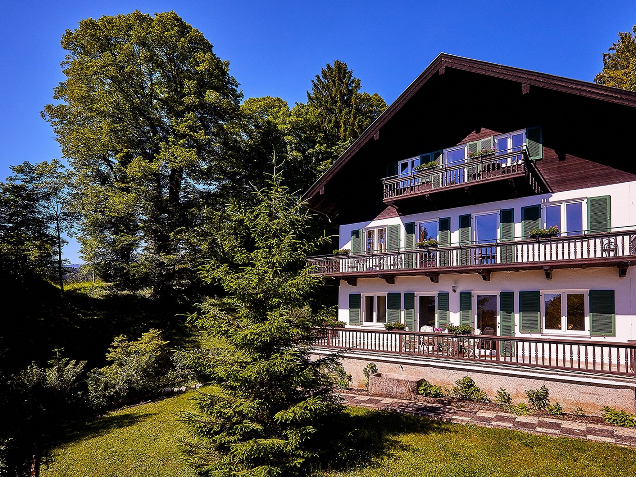 Villa Sawallisch (DE Grassau). Apartement Mozart m Ferienwohnung in den Alpen