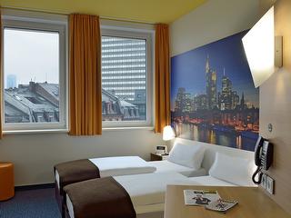 Doppel- Zweibettzimmer / Urheber: B&B Hotel Frankfurt-Hbf / Rechteinhaber: &copy; B&B Hotel Frankfurt-Hbf