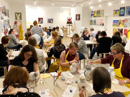 Paint your Bembel - creative painting event with Frankfurt’s traditional apple wine jug
