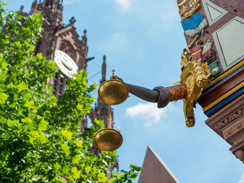 Neue Altstadt: Goldene Waage und Kaiserdom / Urheber: Holger Ullmann / Rechteinhaber: &copy; #visitfrankfurt
