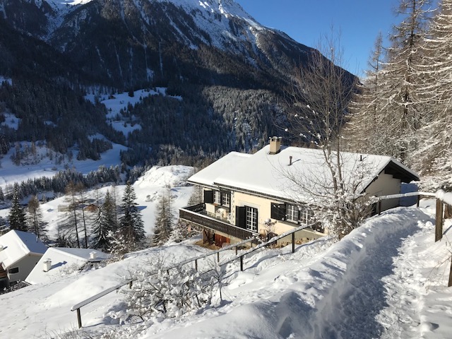 Chesa Giattin°, (Bergün/Bravuogn).  Ferienwohnung in der Schweiz