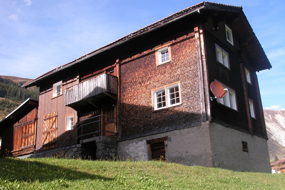 Casa Gion Giusep Cavegn, (Rueras/Sedrun).  Ferienhaus in der Schweiz