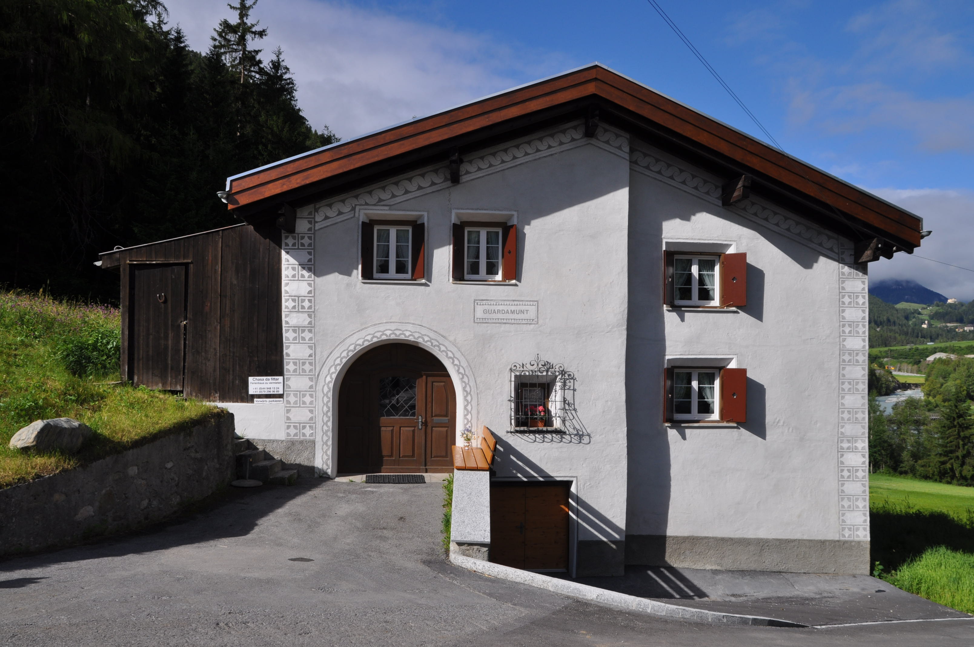 Ferienhaus Haus Guardamunt, (Scuol).  Ferienwohnung  Graubünden
