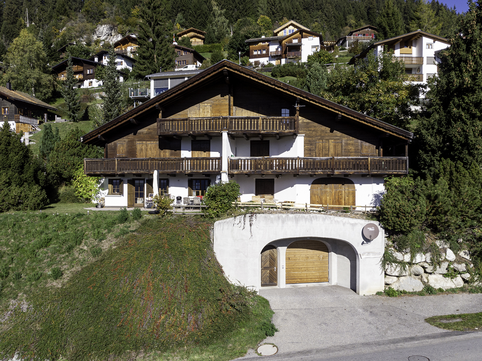 Ferienwohnung Bijou, Ladir, (Ladir).  Ferienwohnung in der Schweiz