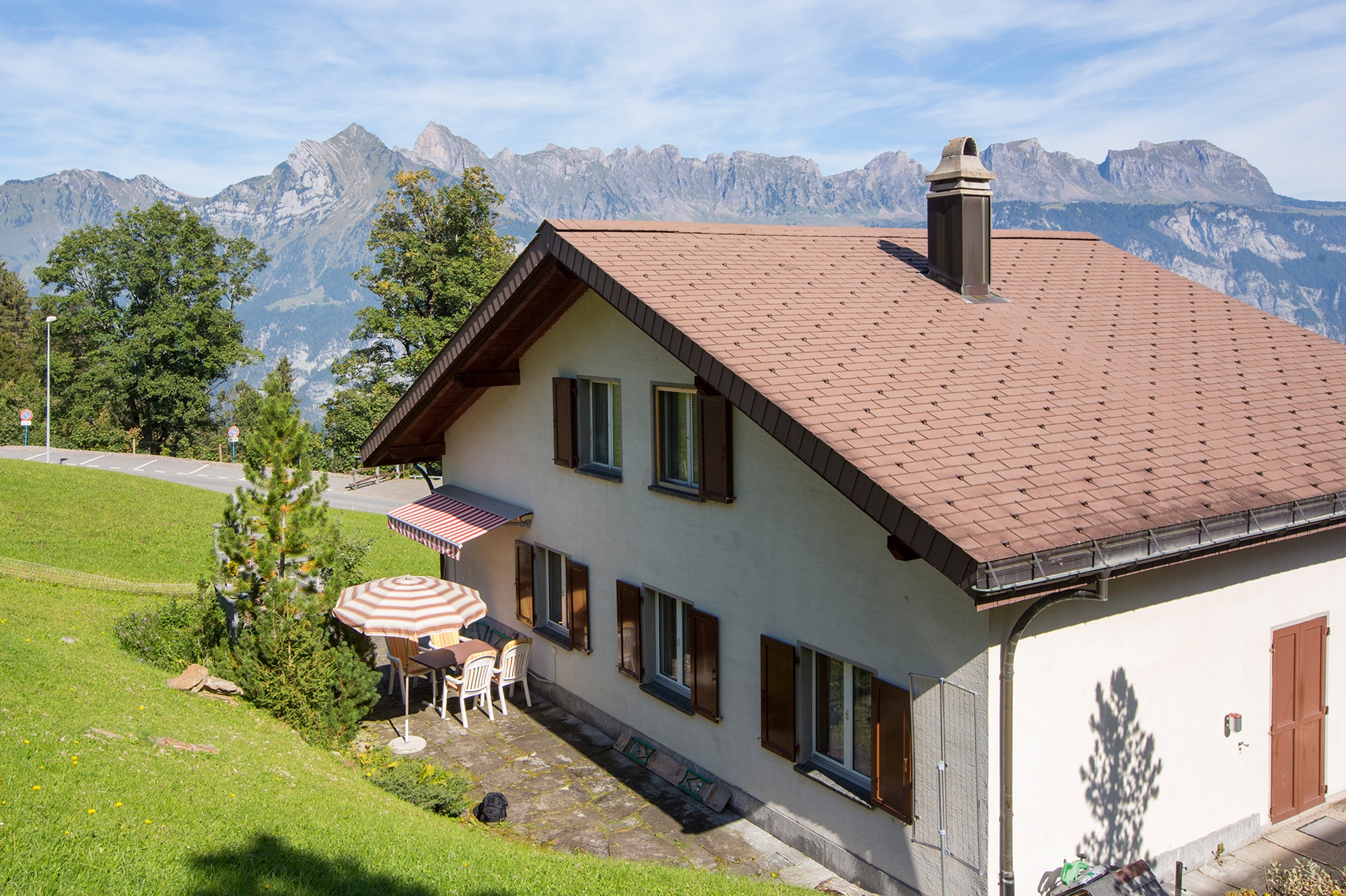 Haus Casetta (CharmingStay). 4.5-Zimmerwohnung Ferienwohnung in der Schweiz