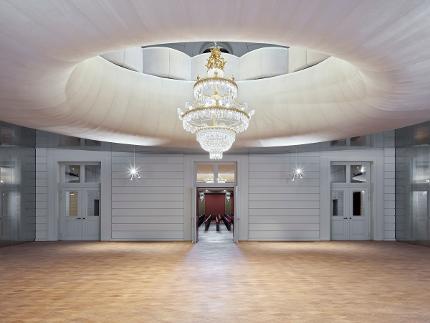 Stadtcasino de Basilea: acústica de clase mundial y arquitectura estrella Idioma: Alemàn Adultos