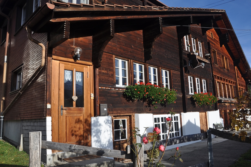 HasliRent, beim Dorfladen, (Hasliberg Hohfluh). 5  Ferienwohnung  Berner-Oberland