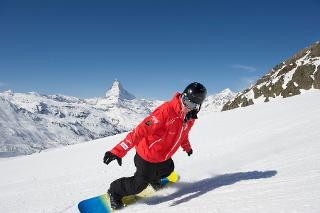 Snowboardunterricht / Détenteur du copyright: &copy; ZERMATTERS