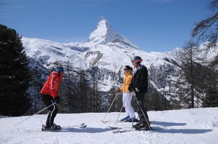 Ski Gruppenunterricht für Jugendliche und Erwachsene
